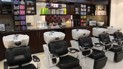 بيئة خصبة للبكتيريا.. تعرف على معايير السلامة الضرورية بصالونات التجميل