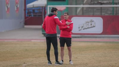 فايلر يعقد جلسة خاصة مع شريف إكرامي