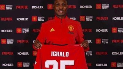 فيروس كورونا يهدد نجم مانشستر يونايتد ويبعده عن مران الفريق