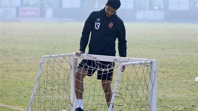 علي لطفي يشارك في المران الجماعي للأهلي