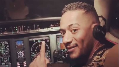 بالفيديو| محمد رمضان يكشف تطورات جديدة بشأن أزمته مع الطيار أشرف أبو اليسر