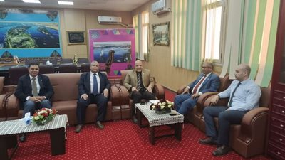 رئيس جامعة أسوان يستقبل لجنة قطاع الآداب بالمجلس الأعلى للجامعات