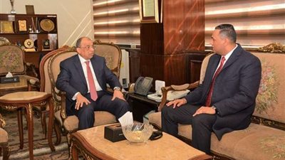 وزير التنمية المحلية ومحافظ الدقهلية يناقشان تطوير منظومة المخلفات الصلبة