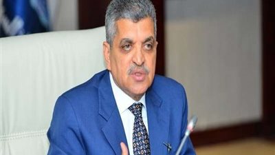 قناة السويس: نعمل على تحويل الوحدات البحرية إلى الطاقة النظيفة.. تفاصيل