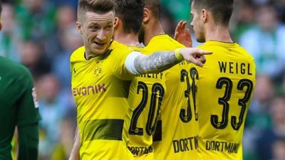 دورتموند يقسو على فرانكفورت برباعية نظيفة وينتزع وصافة البوندسليجا