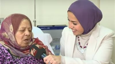 بعد تنفيذ وعده بعلاجها.. سيدة عزبة الهجانة تروي تفاصيل لقائها بالرئيس السيسي (فيديو)