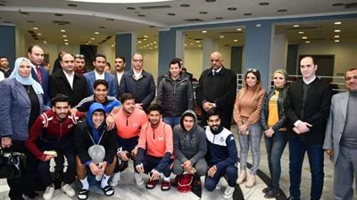 وزير الشباب ومحافظ الفيوم يتفقدان مركز التعليم المدني