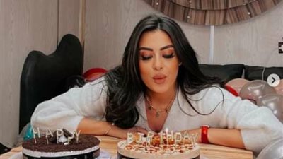 ميرنا نور الدين تحتفل بعيد ميلادها (صور)