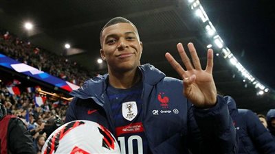 اسرة مبابي تنوي السفر إلى إسبانيا من أجل التعاقد مع ريال مدريد