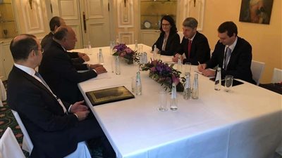 وزير الخارجية يلتقي مستشار الأمن القومي الألماني