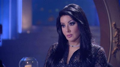 الموت يفجع الفنانة سمية الخشاب