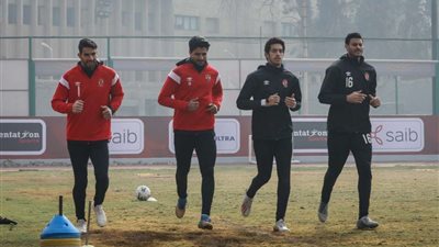 مران قوي لثلاثي حراس مرمى الأهلي