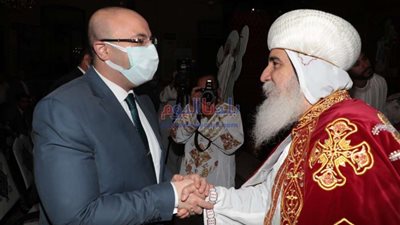 محافظ بني سويف يشهد مراسم قداس عيد القيامة المجيد بمطرانية بني سويف