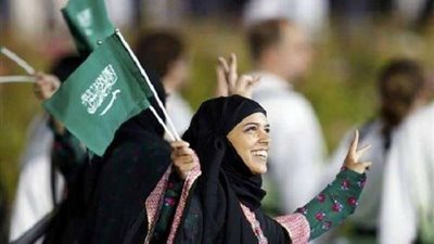 المرأة السعودية تتفوق على الرجل بقرار ملكي.. تعرف عليه