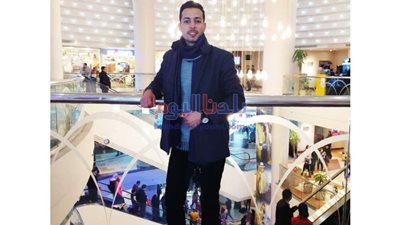 إبراهيم وفا.. أول جامعة كفر الشيخ في الشعر يتجلى بالإلقاء بالبرلس