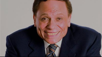 فكري صادق :العمل مع عادل امام به راحة نفسية لا مثيل لها