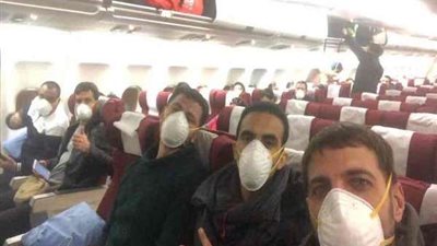 المدينة خاوية تماما.. قائد طائرة إعادة المصريين من الصين يكشف كواليس الرحلة 