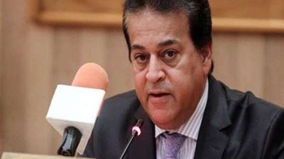 وزير التعليم العالي يلتقي نظيره البيلاروسي لبحث سبل التعاون المشترك