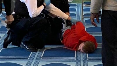 شاهد.. بريطانيا: حادث طعن داخل مسجد شمال لندن