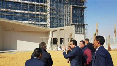 وزير التعليم العالي يتفقد منشآت تحالف الجامعات الألمانية بالعاصمة الإدارية الجديدة