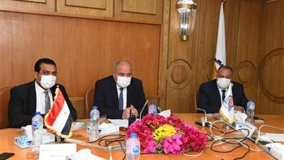 محافظ قنا يبعث برقية تهنئة للرئيس السيسى بمناسبة حلول عيد الفطر المبارك