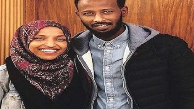 عاجل| المسلمة الوحيدة بالكونجرس الأمريكي إلهان عمر تًعلن الزواج من شقيقها