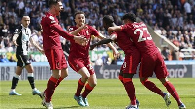 ليفربول يتخطى نيوكاسل ويتصدر قائمة الدوري الإنجليزي مؤقتًا
