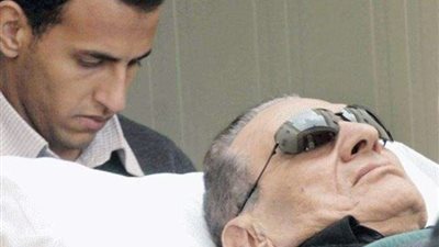 حسني مبارك يدخل العناية المركزة بعد وعكة صحية