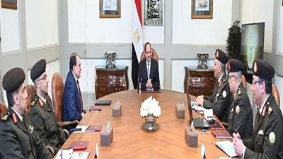 السيسي يستعرض الموقف التنفيذي لمشروعات الهيئة الهندسية للقوات المسلحة