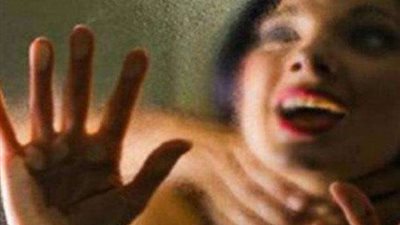 طفل يوثق لحظة قتل أبيه لأمه.. القصة الكاملة