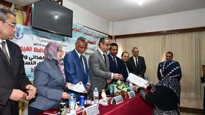 برنامج فرصة يسلم 51 مشروعاً تنموياً بالفيوم