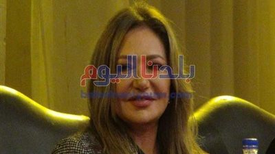 بصورة غير متوقعة.. ليلى علوي تفاجئ جمهورها بالأسود