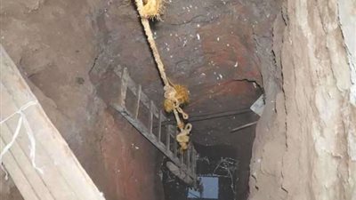 مصرع شخص أثناء تنقيبه عن الآثار بمنزله بالصف