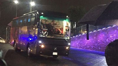 مفاجأة.. مدير حافلة نادي الزمالك يكشف حقيقة وجود سيارة لتأمين الفريق (فيديو)