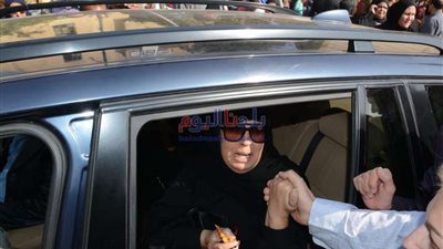 فيفي عبدة تنعي وفاة الرئيس مبارك: 