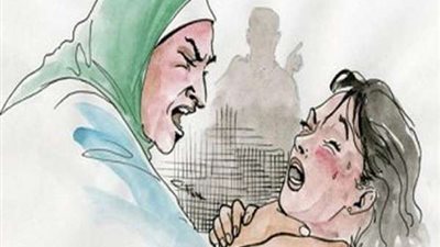 تجردت من الإنسانية.. إمرأة تقتل ابن زوجها بـ