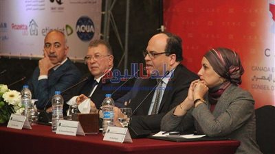 صور.. ندوة بـ