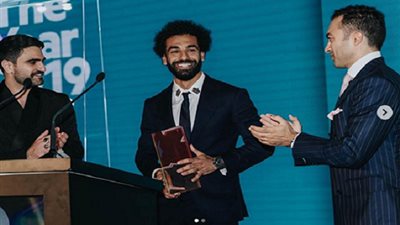 بسبب اللاجئين.. محمد صلاح يتصدر تويتر