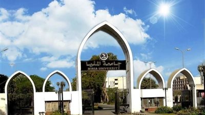 رئيس جامعة المنيا ينعي أبطال القوات المسلحة شهداء الهجوم الإرهابي بسيناء