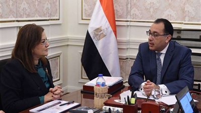 رئيس الوزراء يستعرض الخطة الاستثمارية للعام المالي 2020/2021