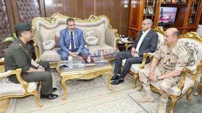 محافظ المنوفية يستقبل وفد جهاز مشروعات الخدمة الوطنية