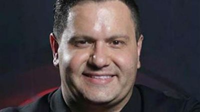 إدوارد ينتهي من تسجل أغنيته الجديدة استعدادً لطرحها في الصيف