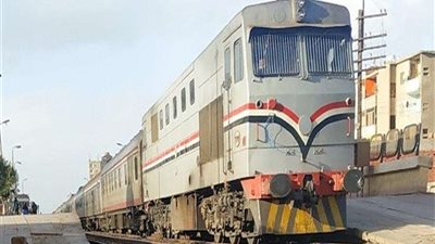 قطار ينهي حياة أم ورضيعتها شمال بني سويف