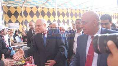 بالصور.. محافظ الجيزة يفتتح المعرض الأول للتعليم الفني بالمحافظة