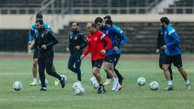 الأهلي يتدرب على ملعب الجامعة في بريتوريا