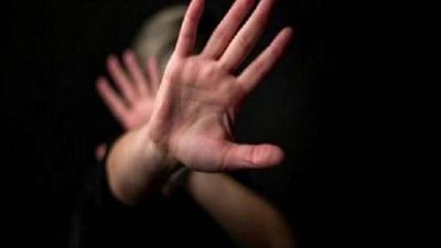 لعنة كورونا تفًرق بين الأزواج.. سيدة تبُلغ عن زوجها لاشتباه إصابته بالفيروس