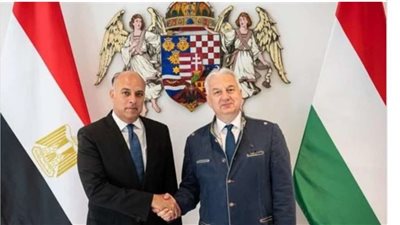 سفير مصر بالمجر يهنئ نائب رئيس الوزراء على فوزه في الائتلاف الحاكم في الانتخابات البرلمانية