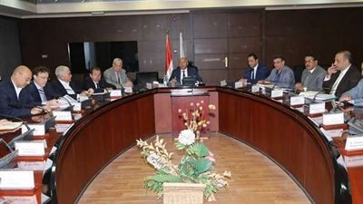 وزير النقل يجتمع مع تحالف بومباردييه لمتابعة مشروعي مونوريل العاصمة الإدارية و6 أكتوبر