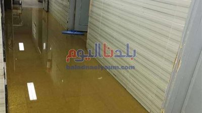 للمرة الثانية على التوالي.. المياه تغرق قسم الاستقبال بمستشفى بنها الجامعي