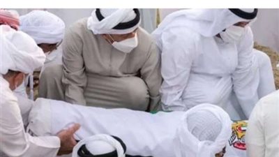 محمد بن زايد يؤدي صلاة الجنازة على الشيخ خليفة ويشيعه إلى مثواه الأخير لمقبرة البطين بأبوظبي